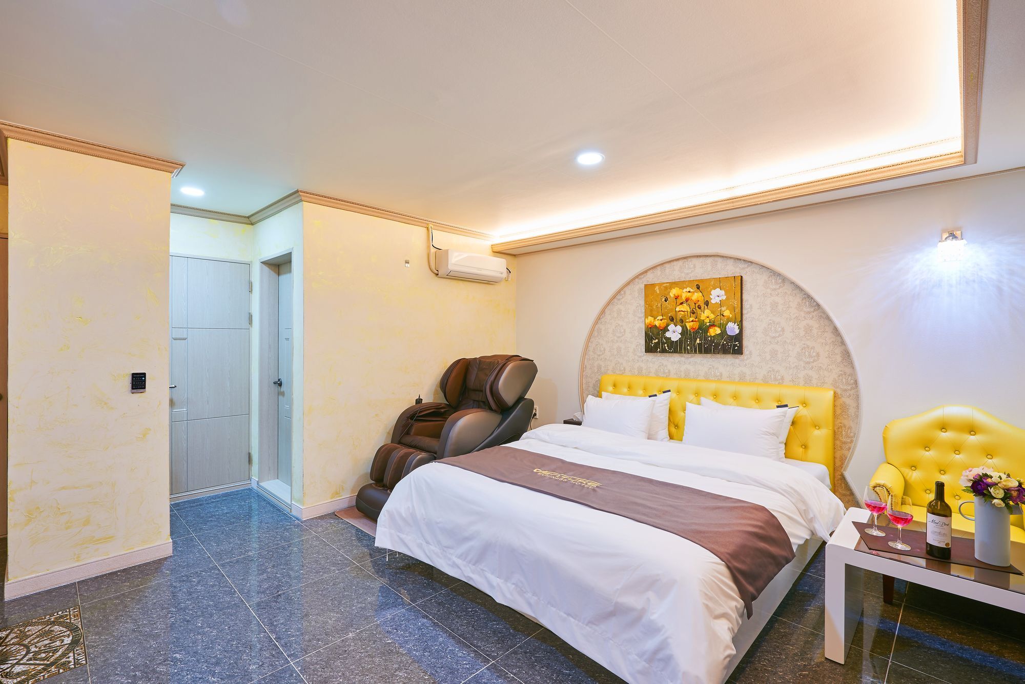 Venture Hotel Кванджу Экстерьер фото