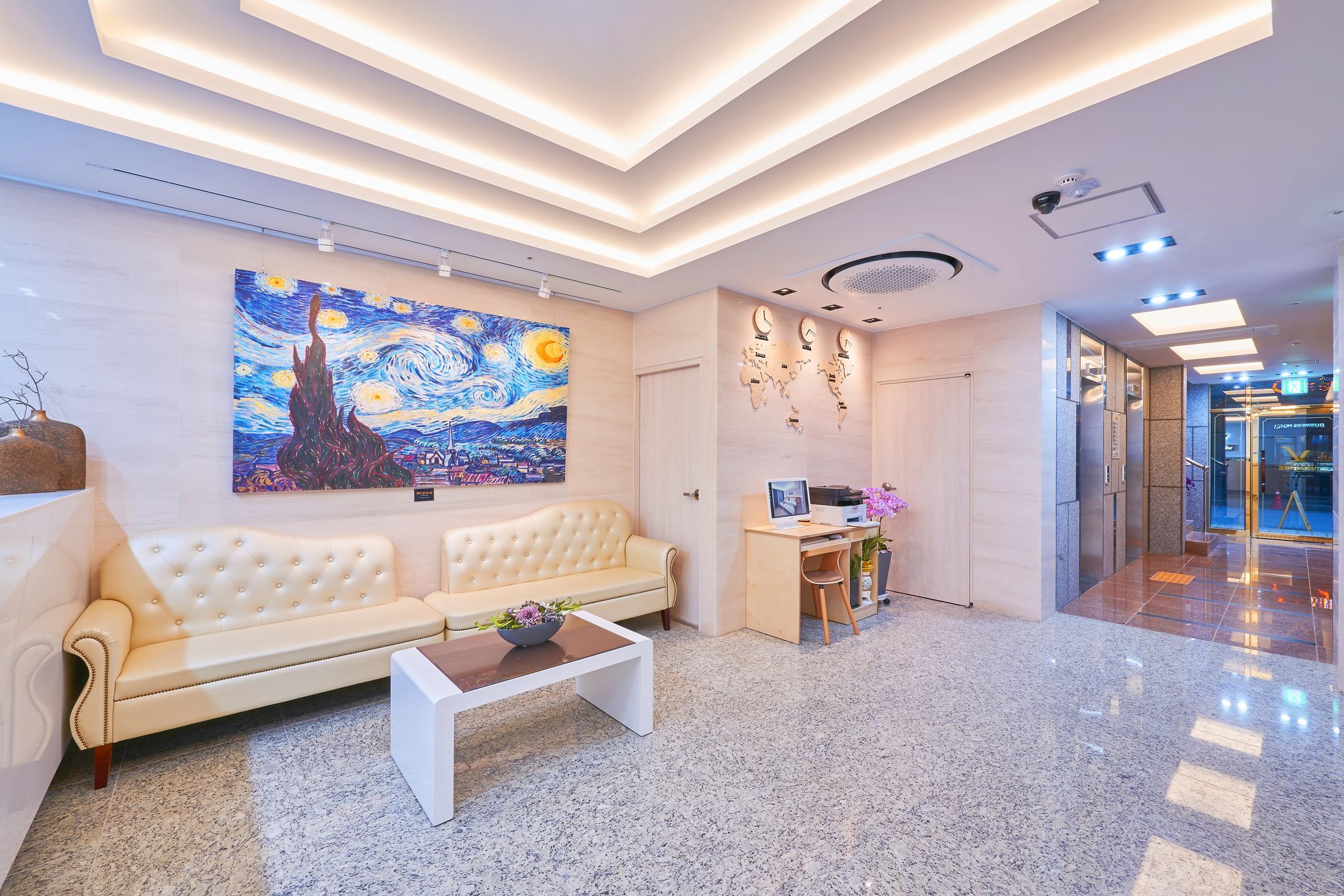 Venture Hotel Кванджу Экстерьер фото